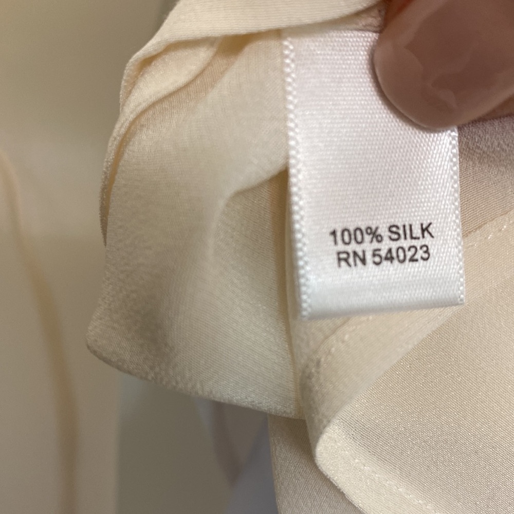 Banana Republic Silk Button Front Blouse Ivory S - Picture 5 of 6